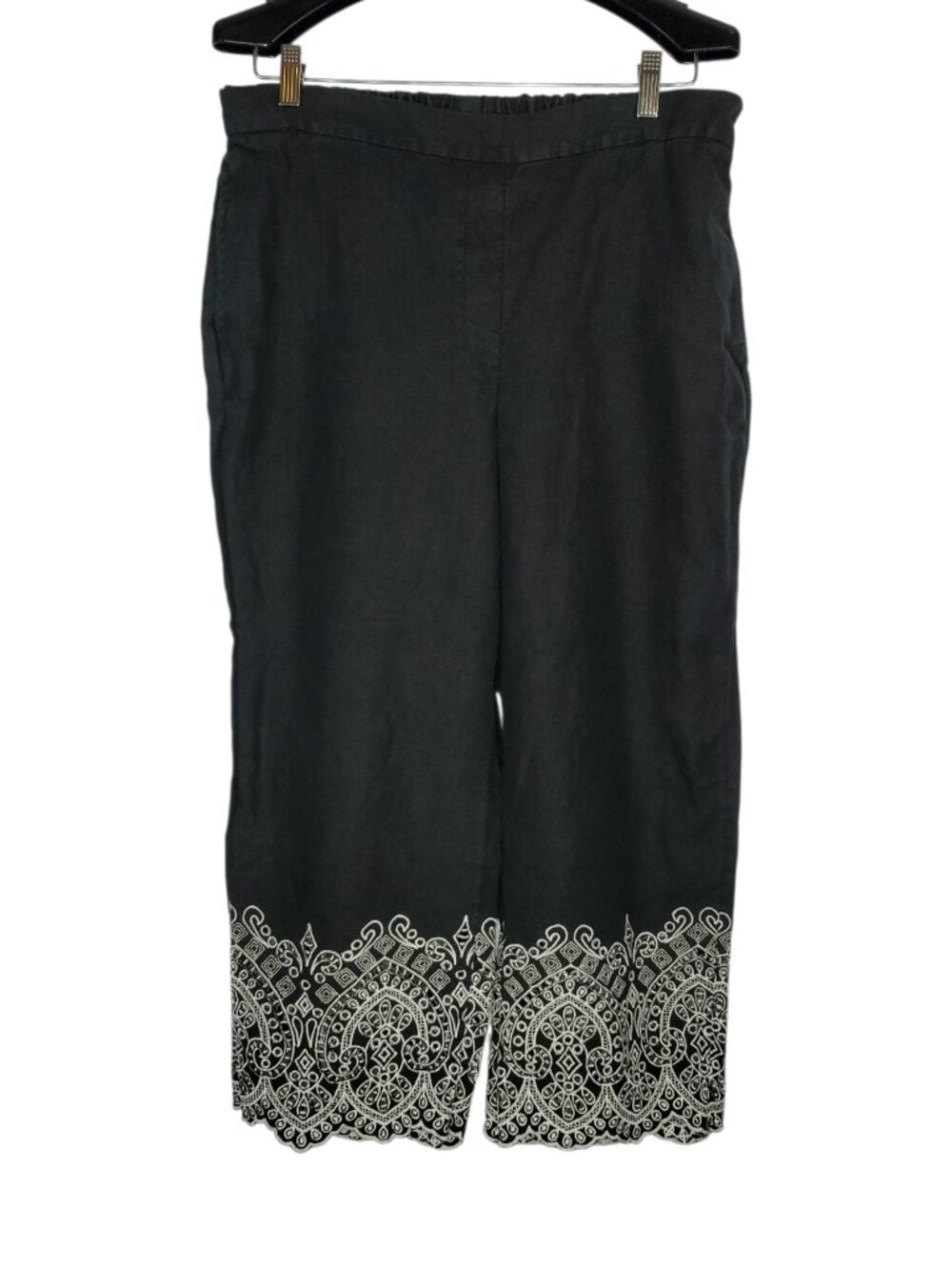 Chico's Linen Crop Pants Women's 2/L Black White Embroidered Eyelet Hem Pull-on